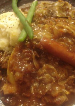 まるごときゃべつのビーフシチュー-レシピのメイン写真