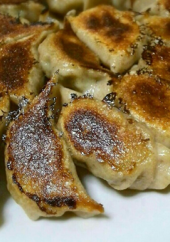 いいこと尽くし♡米粉と全粒粉で餃子の皮☺-レシピのメイン写真