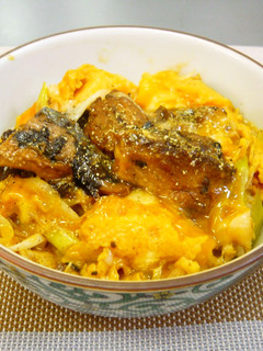 【使いきり】さんまの蒲焼き缶とたまご丼-レシピのメイン写真