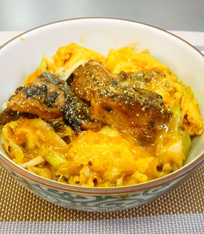 使いきり】さんまの蒲焼き缶とたまご丼 by 消費者庁 【クックパッド
