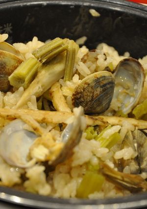 八尾若ごぼうとあさりの炊き込みご飯-レシピのメイン写真