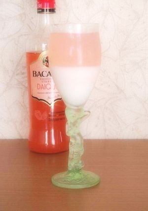 ストロベリーダイキリでデザート-レシピのメイン写真