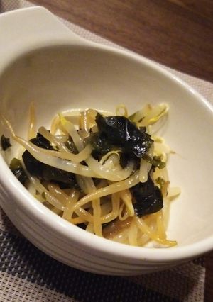 モヤシとワカメの中華辛子漬け-レシピのメイン写真