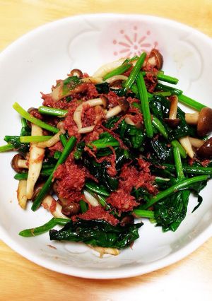 コンビーフとしめじとほうれん草-レシピのメイン写真