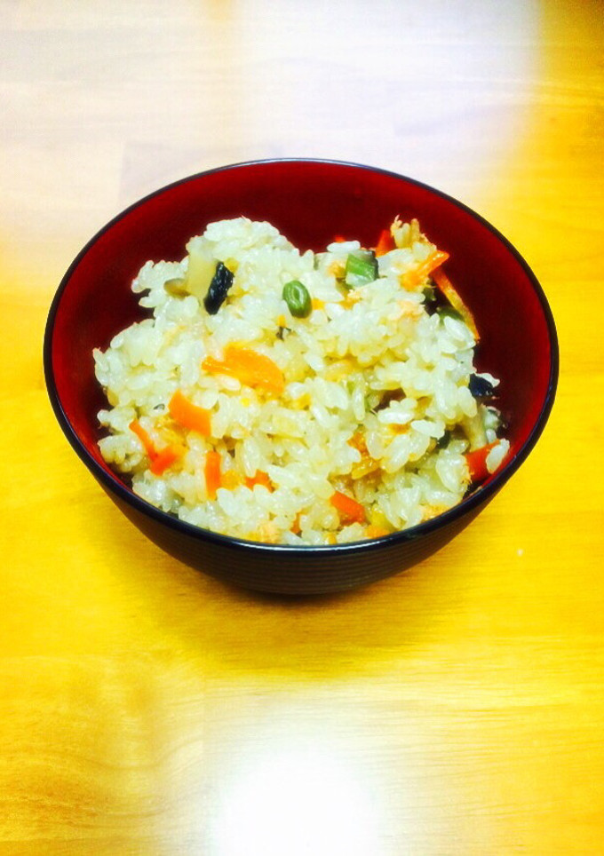 簡単♫鮭フレークの炊き込み御飯-レシピのメイン写真