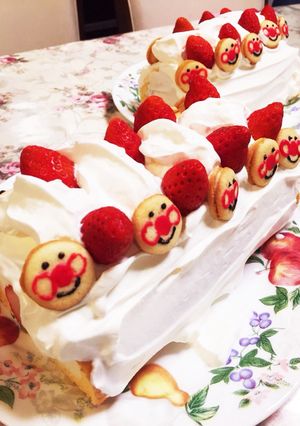 アンパンマン♡簡単ロールケーキ-レシピのメイン写真