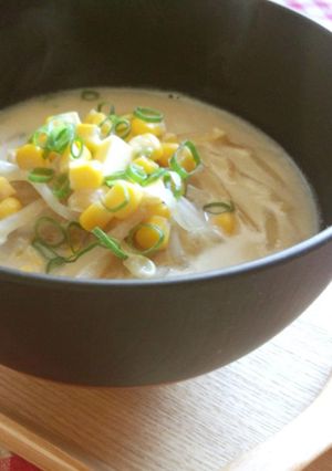 豚骨味噌ラーメンなお味噌汁 ダイエット-レシピのメイン写真