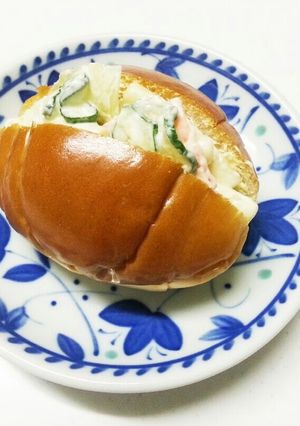 ロールパンでサンドイッチ-レシピのメイン写真