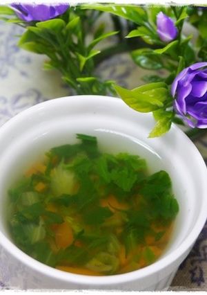 離乳食後期　にんじんと水菜のお味噌汁-レシピのメイン写真