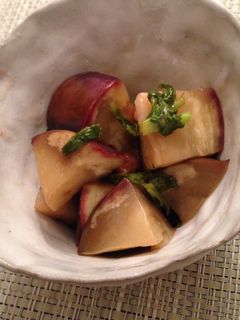 焼きなすの煎り酒蒸し(梅とセロリ葉)-レシピのメイン写真