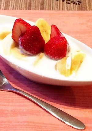 ☆カフェ風 フルーツヨーグルト いちご-レシピのメイン写真