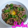 肉じゃがの残り汁でリメイク!牛丼!
