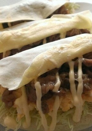 お好み焼き粉で☆豚玉とキャベツのタコス-レシピのメイン写真