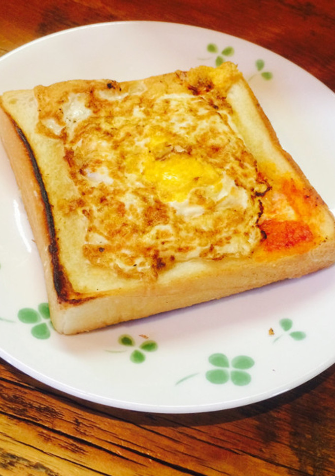 簡単♩チーズと半熟卵のピザ風トースト-レシピのメイン写真