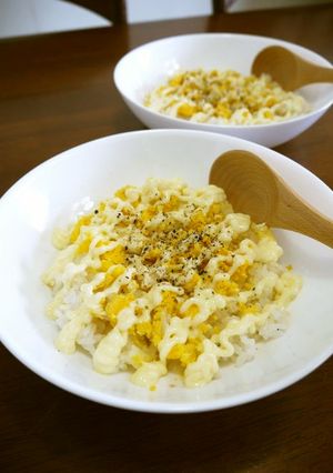 電子レンジdeマヨぽんタマゴご飯♪-レシピのメイン写真