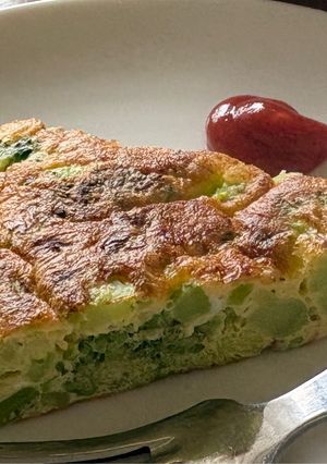 ブロッコリーでスパニッシュオムレツ-レシピのメイン写真