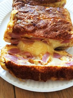 とろーりチーズとウインナーの卵焼き-レシピのメイン写真