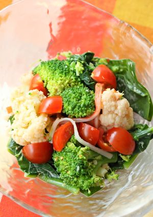 濃い色野菜のピリ辛マヨ和え-レシピのメイン写真