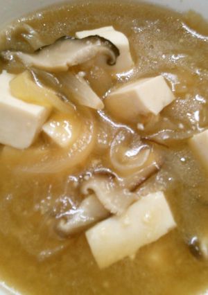 とろとろ　玉ねぎ　椎茸　豆腐　中華スープ-レシピのメイン写真