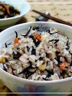 栄養満点の雑穀ひじきご飯-レシピのメイン写真