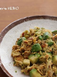 アボカドと卵の炒め物-レシピのメイン写真