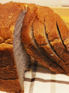ホームベーカリーで♪黒豆パン-レシピのメイン写真