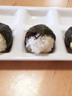 離乳食後期♪まん丸おにぎり-レシピのメイン写真