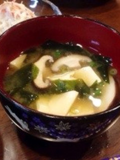 簡単♪*椎茸とわかめと豆腐のお味噌汁*-レシピのメイン写真
