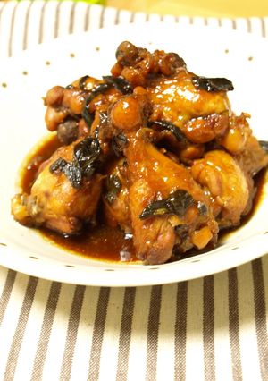 葉ニンニクで！鶏手羽元のコッテリ煮-レシピのメイン写真