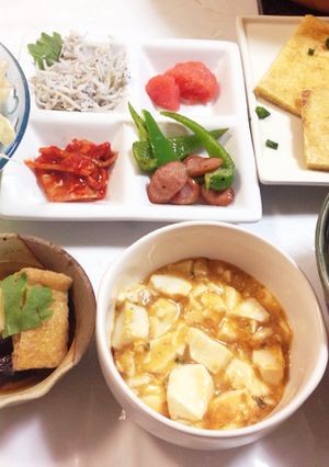お腹が空いて作る☆朝ご飯☆揚げと里芋-レシピのメイン写真