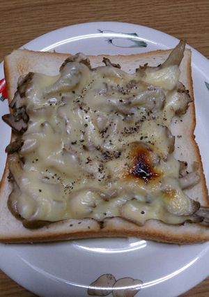 シャキシャキ舞茸チーズトースト♪-レシピのメイン写真