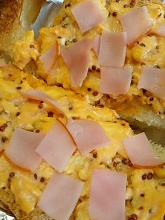 マスタード風味☆ベイクドエッグトースト-レシピのメイン写真