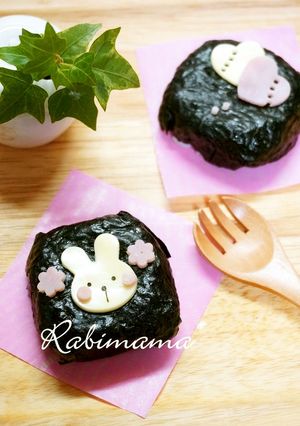 ✿ミニサイズ可愛いうさぎデコおにぎらず✿-レシピのメイン写真