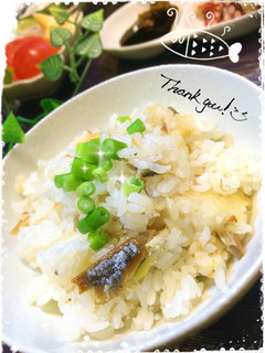 昆布茶で炊く塩鯖の簡単炊き込みご飯-レシピのメイン写真