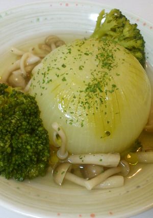 丸ごと玉ねぎのコンソメ煮-レシピのメイン写真