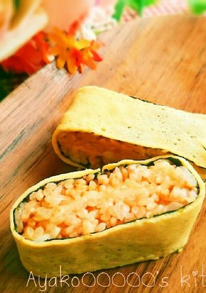 お弁当にも♪チーズオムライス風おにぎらず-レシピのメイン写真