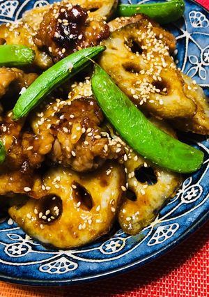 ご飯が進む！豚コマとレンコンの甘酢炒め★-レシピのメイン写真