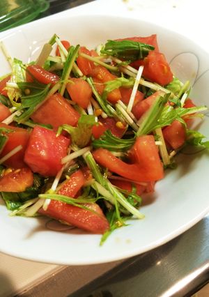 水菜とトマトのにんにくたれサラダ-レシピのメイン写真