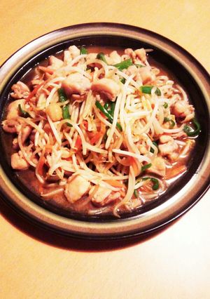 鶏もも肉とピリ辛もやし炒め❢-レシピのメイン写真