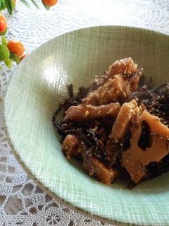 蓮根とひじきのゴマ和え -レシピのメイン写真
