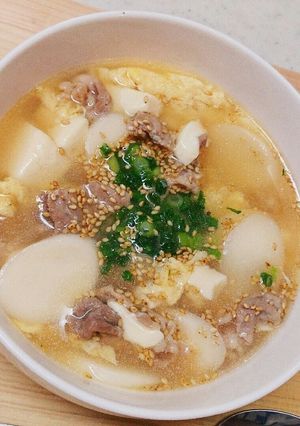 韓国餅/豚肉のトックスープ-レシピのメイン写真