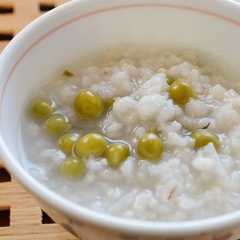 A picture of 炊飯器で簡単に！さやえんどう豆のお粥さん.