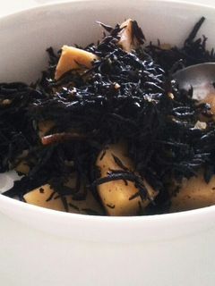 ひじきとじゃがいもの煮物-レシピのメイン写真
