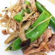 スナップえんどうと豚肉とキノコの炒め物☆