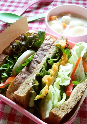 カフェ風ヘルシー弁当✿具沢山サンドイッチ-レシピのメイン写真
