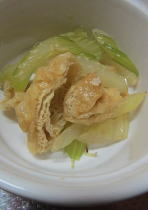 セロリと油揚げの炒め煮-レシピのメイン写真