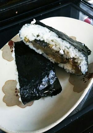 お弁当に♪茄子のバター醤油炒めおにぎらず-レシピのメイン写真