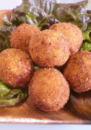 コロコロ可愛い♡ハーブが香るチキンボール-レシピのメイン写真