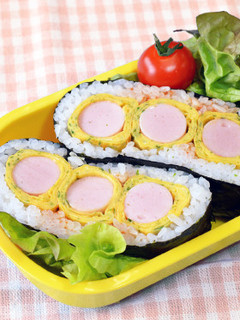 ソーセージロールおにぎらず-レシピのメイン写真