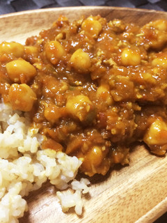 ルーで簡単♡ひよこ豆と野菜たっぷりカレー-レシピのメイン写真